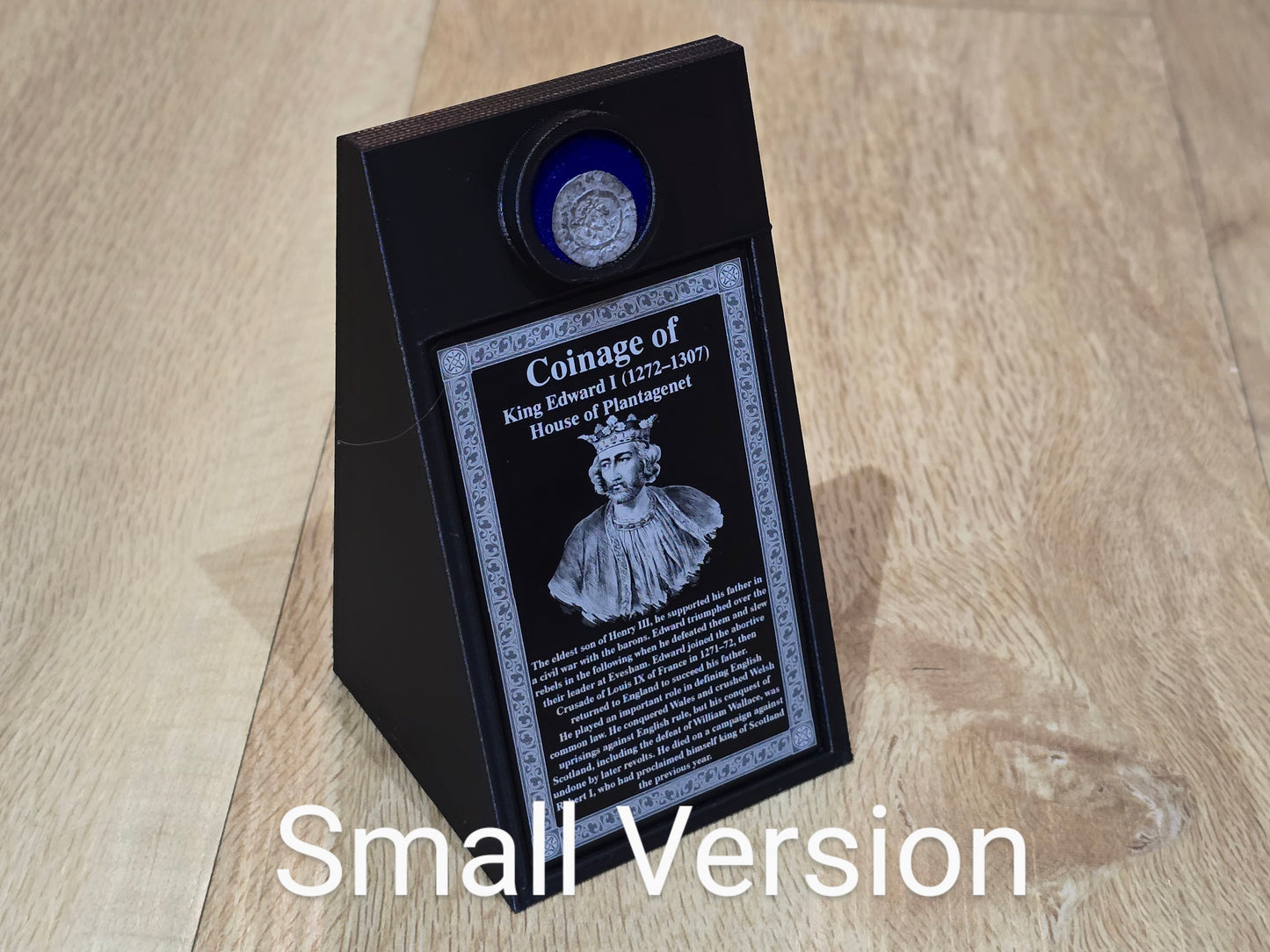 Vertical Wedge Coin Pedestals (Coin at bottom)