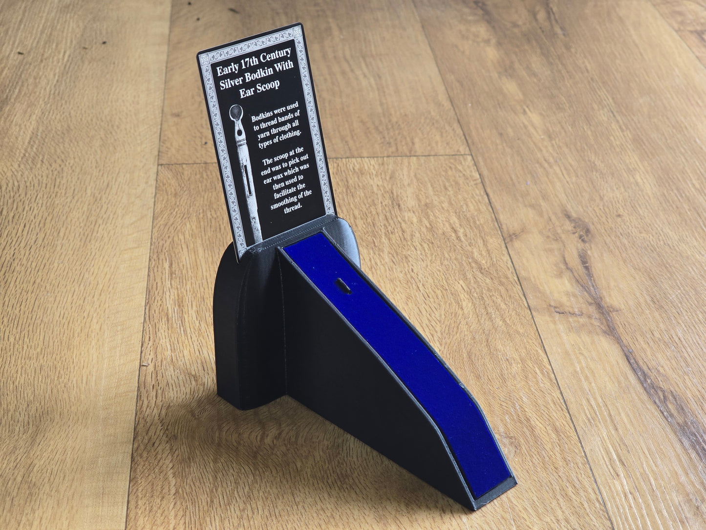 Custom Bodkin Display