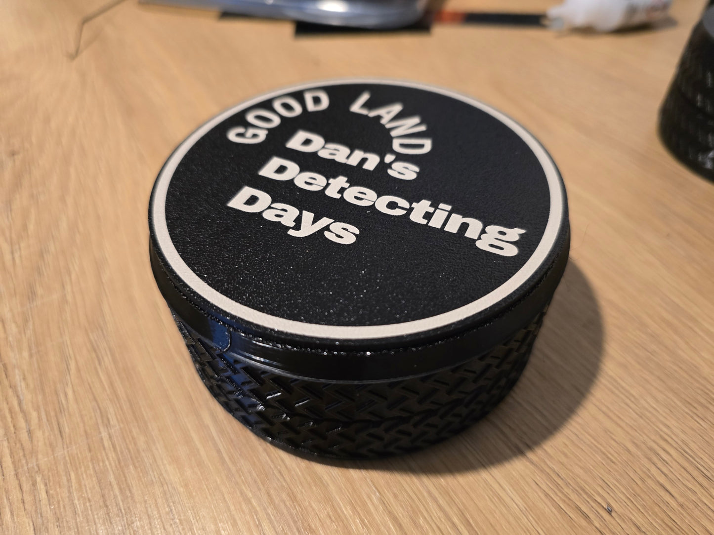 "Logo" Reliquary Detecting Tubs