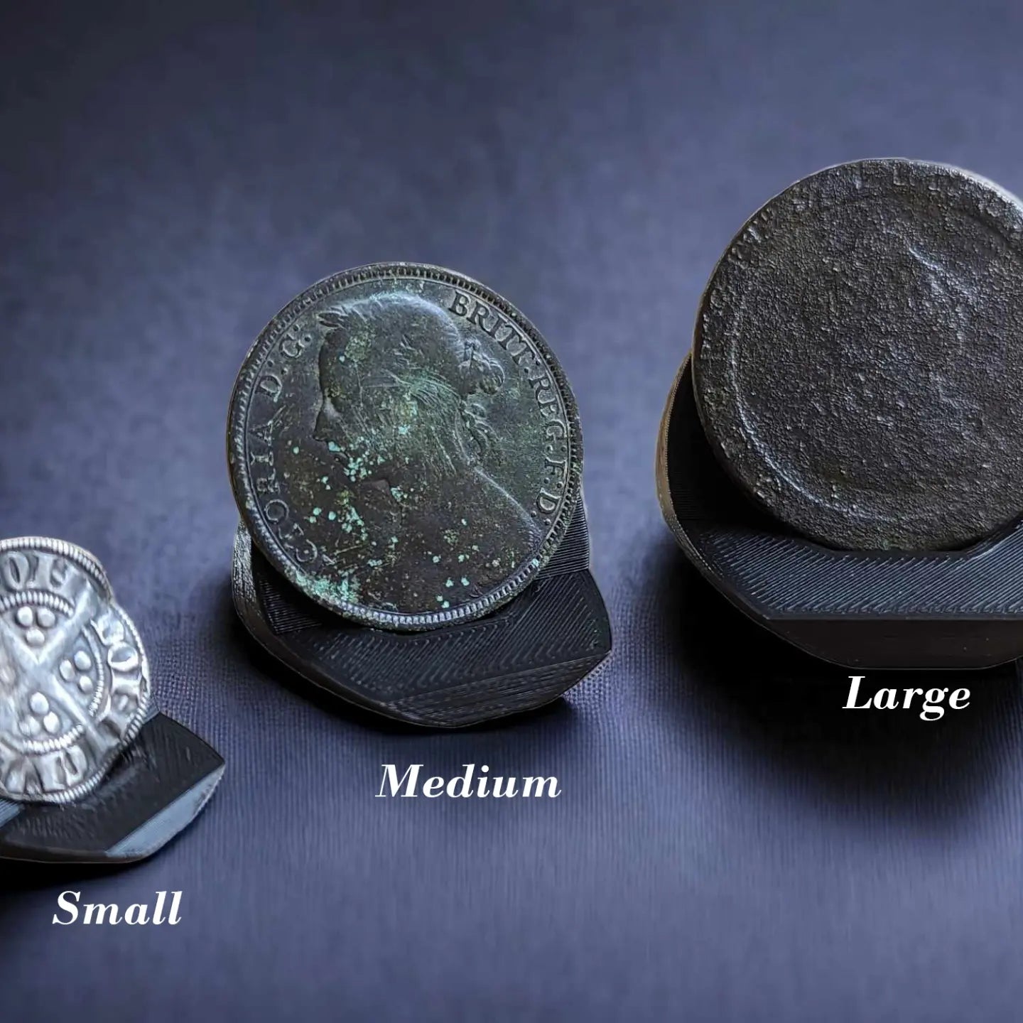 Minimalistic range of Individual Coin Stands (pack of 15)