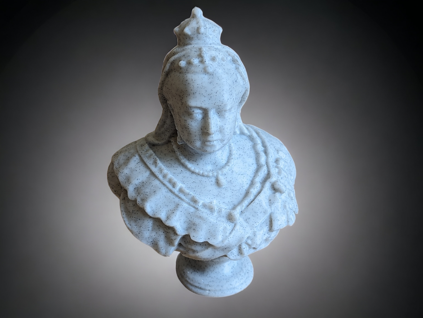 Queen Victoria Bust (25cm)